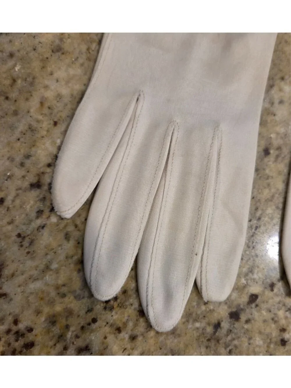 Vintage Womens Size M/L 7.5 Beige Nylon Formal Short Gloves